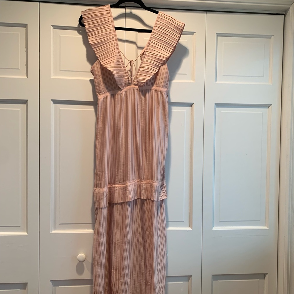 SAYLOR pink long formal pleated dress, gorgeous cut! Size small